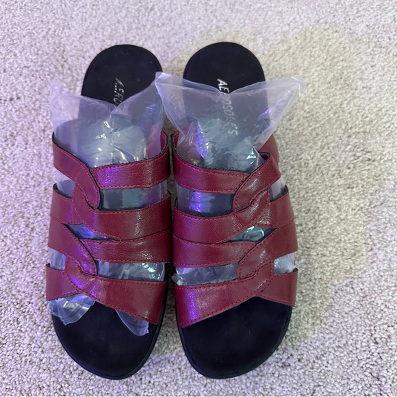 Women's Red Wedge Sandals - Picture 4 of 6